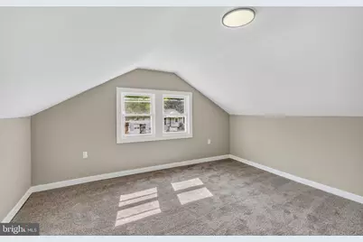 105 E Del A Vue Avenue, Carneys Point, NJ 08069 - Photo 17
