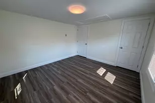 74A N Railroad Ave, Pedricktown, NJ 08067 - Photo 13