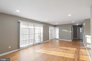 51 Salem Dr, Pennsville Township, NJ 08070 - Photo 11