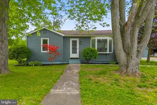 7 Meadowview Ave, Pennsville Township, NJ 08070 - Photo 1