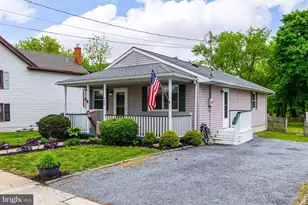 124 E Millbrooke Ave, Woodstown, NJ 08098 - Photo 1