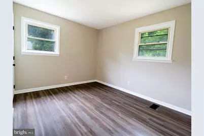 138 E Del A Vue Avenue, Carneys Point, NJ 08069 - Photo 17