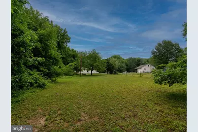 138 E Del A Vue Avenue, Carneys Point, NJ 08069 - Photo 31