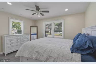 425 Erie Avenue, Penns Grove, NJ 08069 - Photo 9