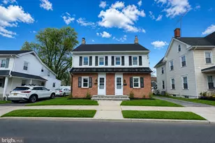 25 Green St, Woodstown, NJ 08098 - Photo 1