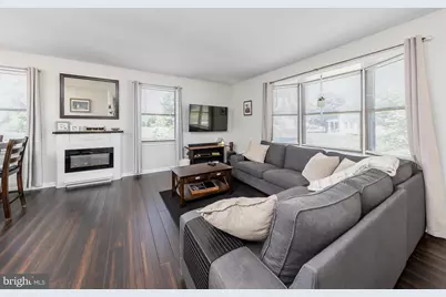 51 S Golfwood Avenue, Carneys Point, NJ 08069 - Photo 11