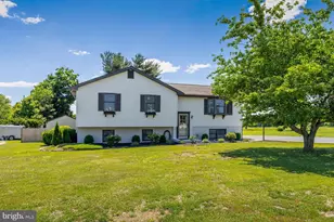 51 S Golfwood Ave, Carneys Point, NJ 08069 - Photo 3