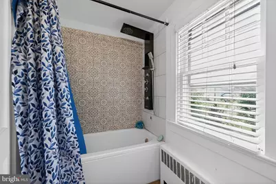 204 E Main Street, Penns Grove, NJ 08069 - Photo 17