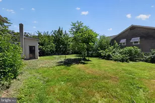204 E Main St, Penns Grove, NJ 08069 - Photo 29