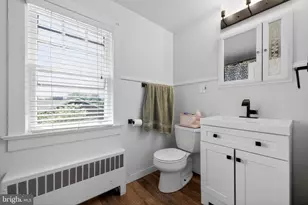 204 E Main St, Penns Grove, NJ 08069 - Photo 17