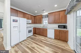 14 Meadowview Dr, Woodstown, NJ 08098 - Photo 7