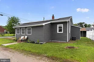 129 Magnolia St, Carneys Point, NJ 08069 - Photo 3