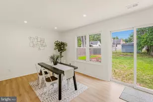 279 Wintergreen Ln, Carneys Point, NJ 08069 - Photo 13