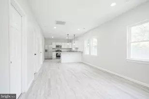 115 Guest St, Penns Grove, NJ 08069 - Photo 3