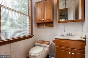 615 Hawks Bridge Rd, Carneys Point, NJ 08069 - Photo 13