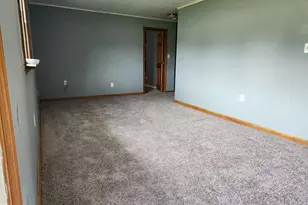 145 Lincoln Dr, Pennsville Township, NJ 08070 - Photo 3