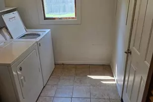 145 Lincoln Dr, Pennsville Township, NJ 08070 - Photo 9