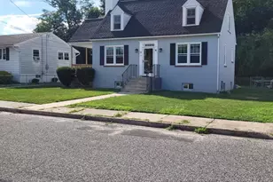 9 Gillison Ave, Penns Grove, NJ 08069 - Photo 1