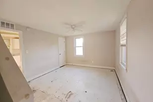 18 Regional Dr, Carneys Point, NJ 08069 - Photo 5