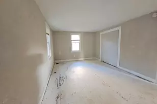 18 Regional Dr, Carneys Point, NJ 08069 - Photo 3