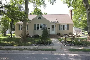 308 Pine St, Carneys Point, NJ 08069 - Photo 1