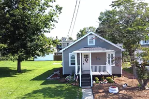 12 Chester Ave, Pennsville Township, NJ 08023 - Photo 3
