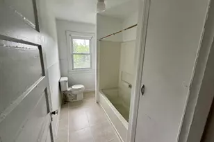 31 W Main St, Penns Grove, NJ 08069 - Photo 5
