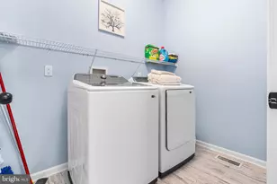 19 Howard St, Carneys Point, NJ 08069 - Photo 15