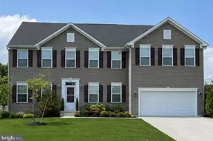 73 Kingsberry Ln, Woodstown, NJ 08098 - Photo 1