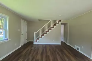 39 Maplewood Ave, Carneys Point, NJ 08069 - Photo 3