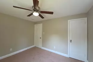 39 Maplewood Ave, Carneys Point, NJ 08069 - Photo 15