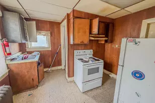 42 N Railroad Ave, Pedricktown, NJ 08067 - Photo 9