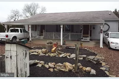 56 E Canal Street #APT. B, Alloway, NJ 08079 - Photo 1
