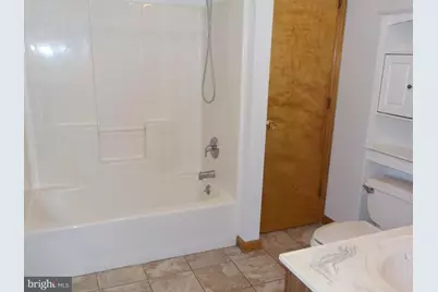 56 E Canal Street #APT. B, Alloway, NJ 08079 - Photo 7