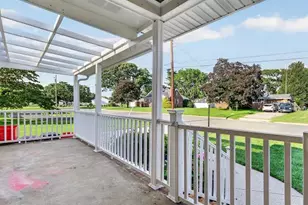 318 S Johnson St, Carneys Point, NJ 08069 - Photo 3
