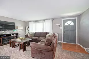 8 Paterson Ave, Pennsville, NJ 08070 - Photo 5