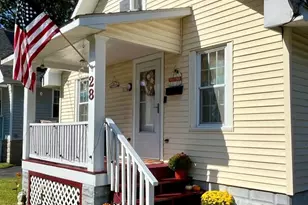 28 Jenkins Ave, Pennsville, NJ 08070 - Photo 1
