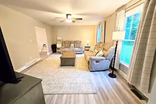 11 Hanthorne Dr, Pittsgrove, NJ 08318 - Photo 11