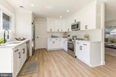 101 Primrose Lane, Carneys Point, NJ 08069 - Photo 7