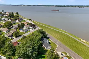 96 Riviera Dr, Pennsville, NJ 08070 - Photo 5