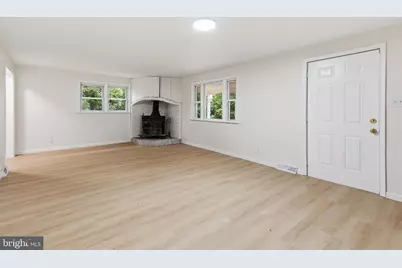 10 E Dartmouth Road, Pennsville Township, NJ 08070 - Photo 5