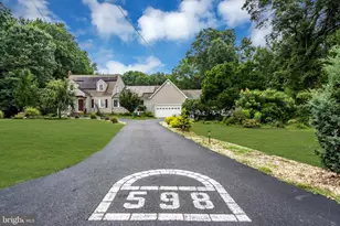 598 Sorenson Dr, Carneys Point, NJ 08069 - Photo 1