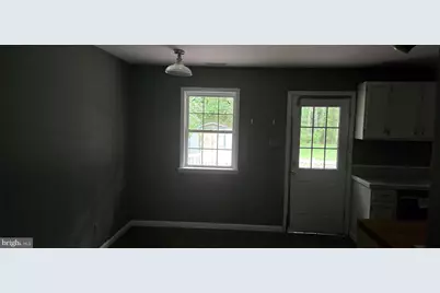 648 Penns Grove Auburn, Carneys Point, NJ 08069 - Photo 13