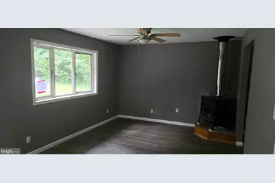 648 Penns Grove Auburn, Carneys Point, NJ 08069 - Photo 9