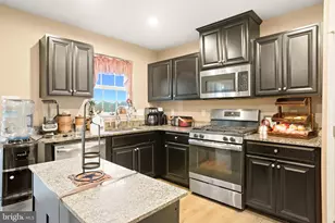 3 Lake Circle Circle, Carneys Point, NJ 08069 - Photo 7