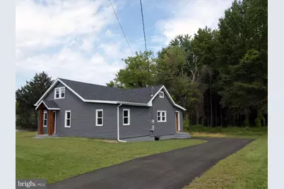 105 E Del A Vue Avenue, Carneys Point, NJ 08069 - Photo 3