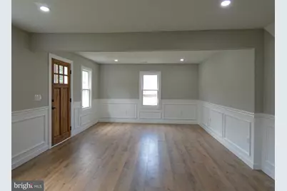 105 E Del A Vue Avenue, Carneys Point, NJ 08069 - Photo 11
