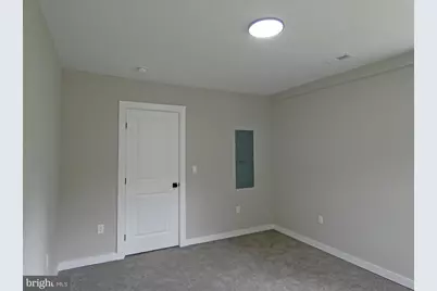105 E Del A Vue Avenue, Carneys Point, NJ 08069 - Photo 41
