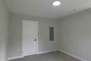105 E Del-A-Vue Ave, Carneys Point, NJ 08069 - Photo 41