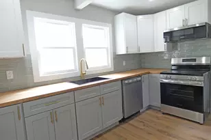 105 E Del-A-Vue Ave, Carneys Point, NJ 08069 - Photo 17